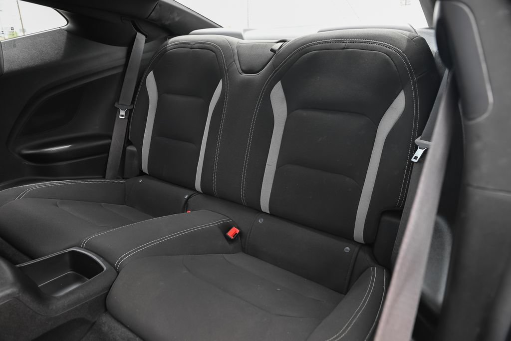 Used 2021 Chevrolet Camaro LT RWD image 30