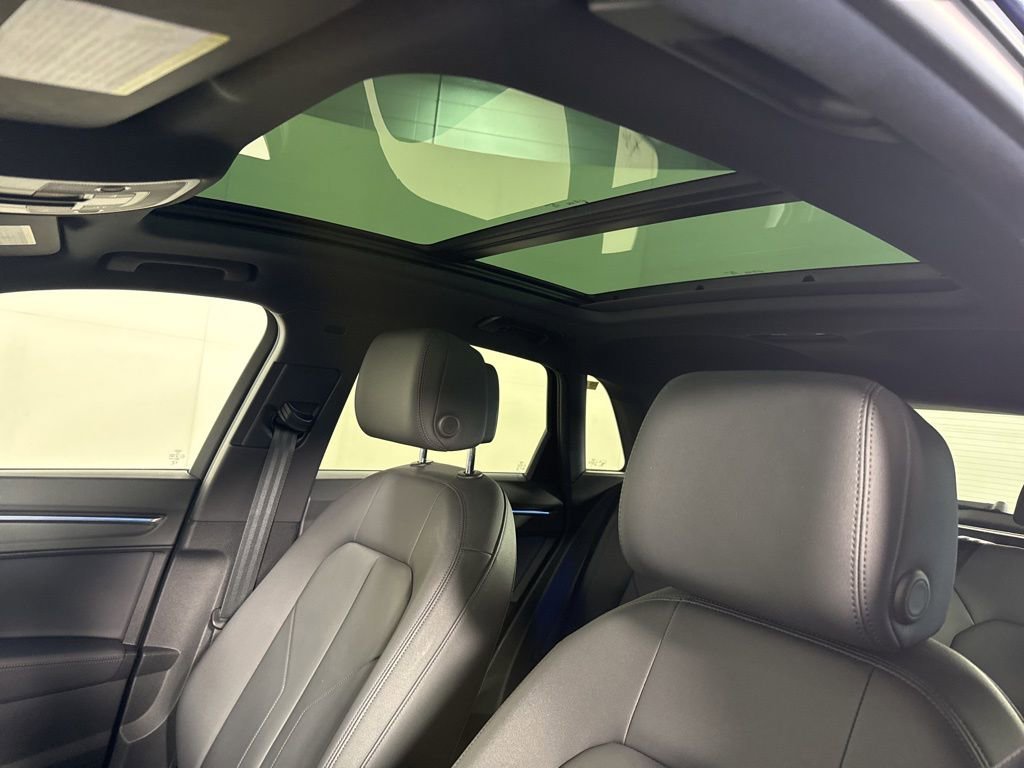 Used 2024 Audi Q3 2.0T Premium Plus w/ Premium Plus Package image 19