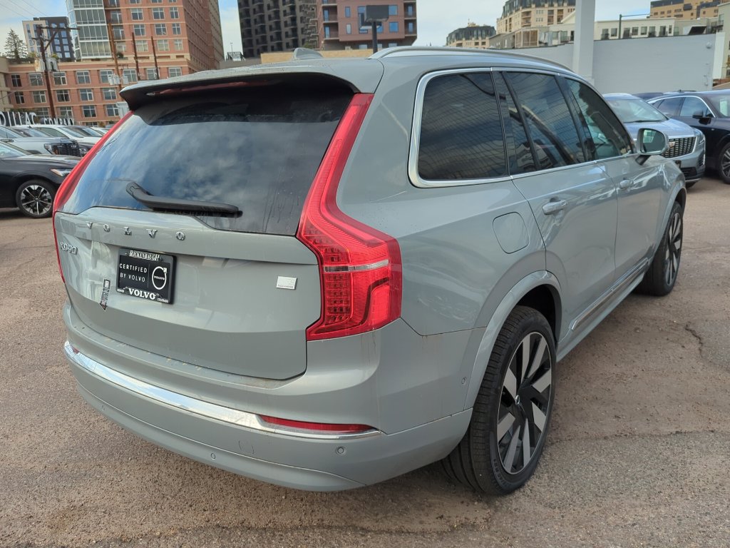 Used 2024 Volvo XC90 T8 Ultimate AWD/4WD image 7