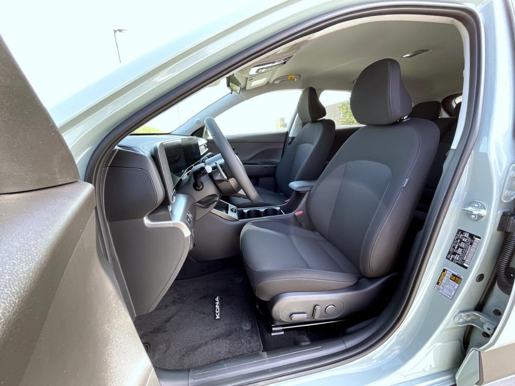 New 2025 Hyundai Kona SEL FWD image 11