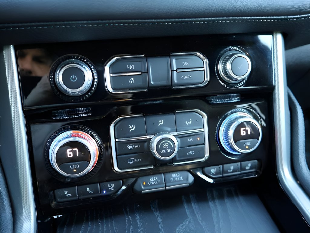 Used 2021 GMC Yukon Denali AWD/4WD image 30