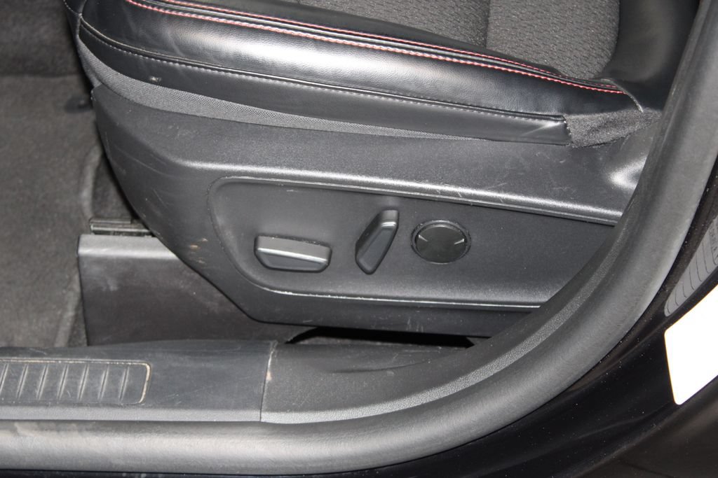 Used 2025 Ford Escape ST-Line AWD/4WD image 19