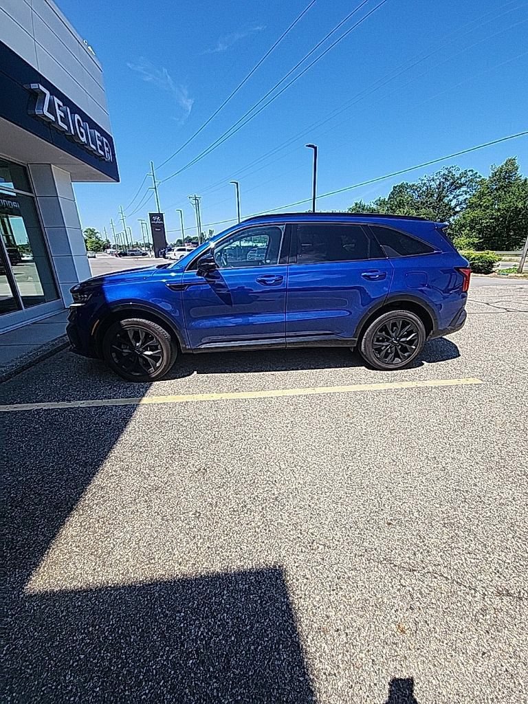 Certified 2023 Kia Sorento SX AWD/4WD image 5