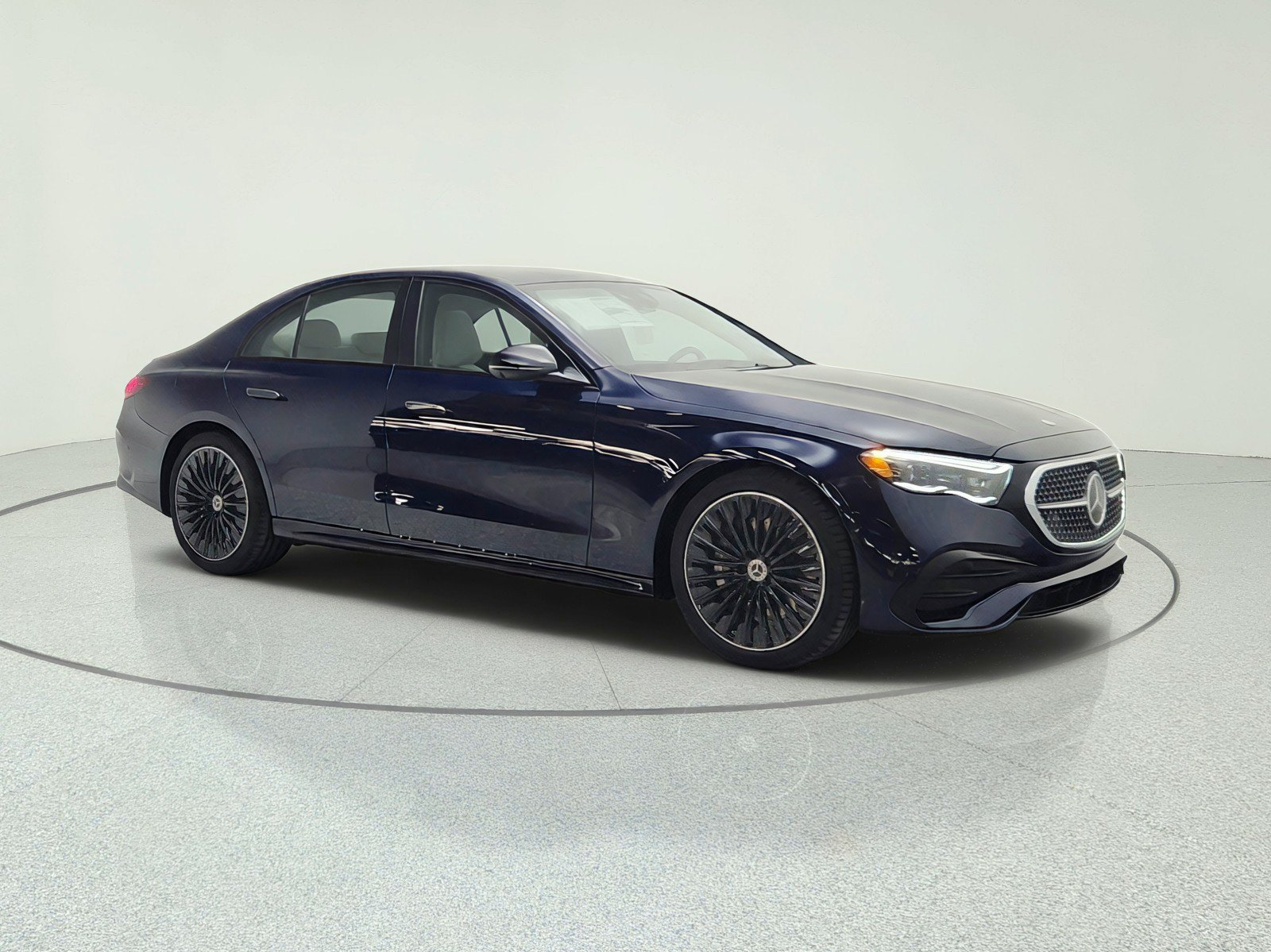 New 2027 Mercedes-Benz E 450 4MATIC Sedan image 3
