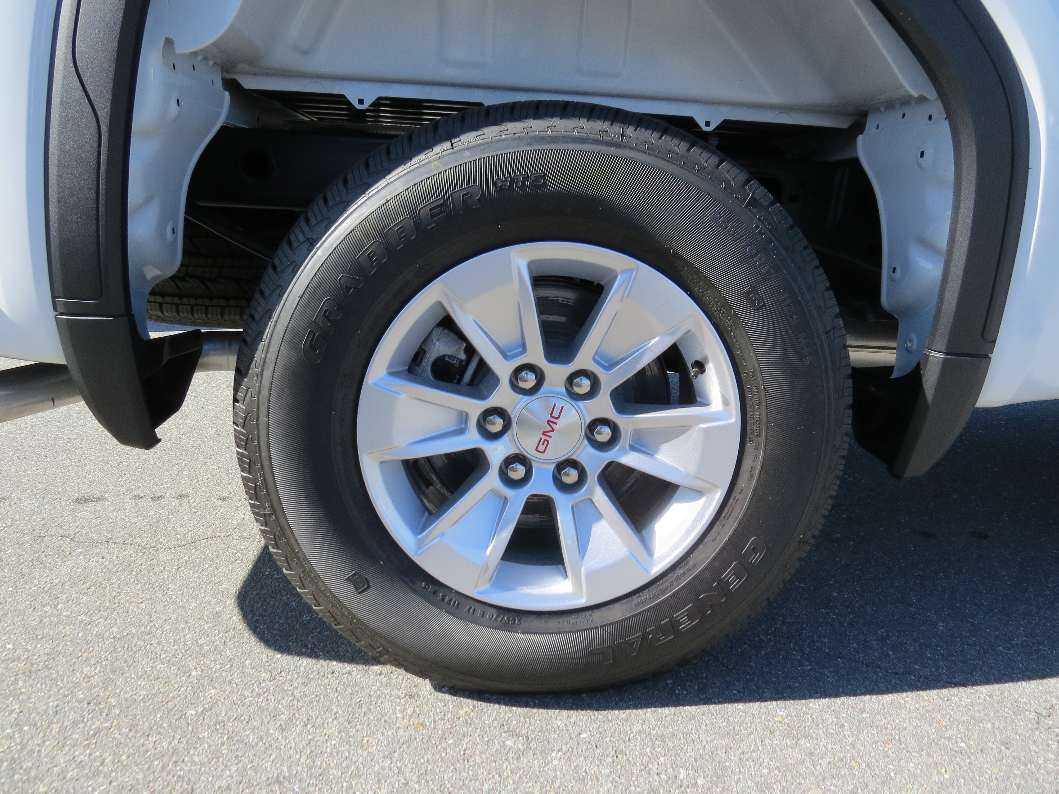 New 2026 GMC Sierra 1500 SLE image 10