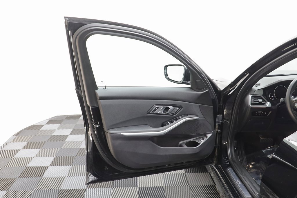 Used 2020 BMW 330i xDrive Sedan image 5