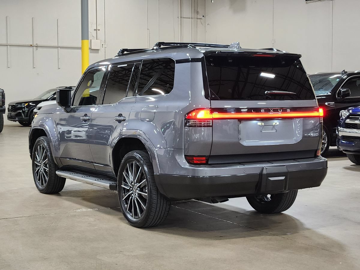 Used 2024 Lexus GX 550 w/ Accessory Package (Z1) AWD/4WD image 11