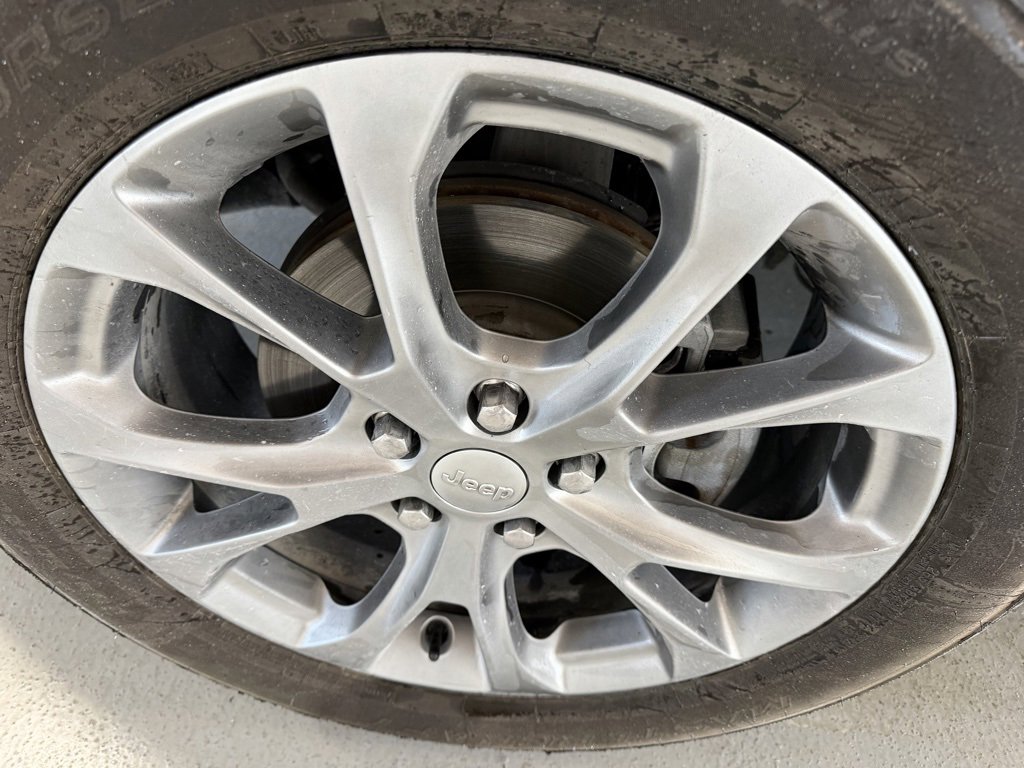 Used 2019 Jeep Grand Cherokee Summit w/ Platinum Series Group image 9