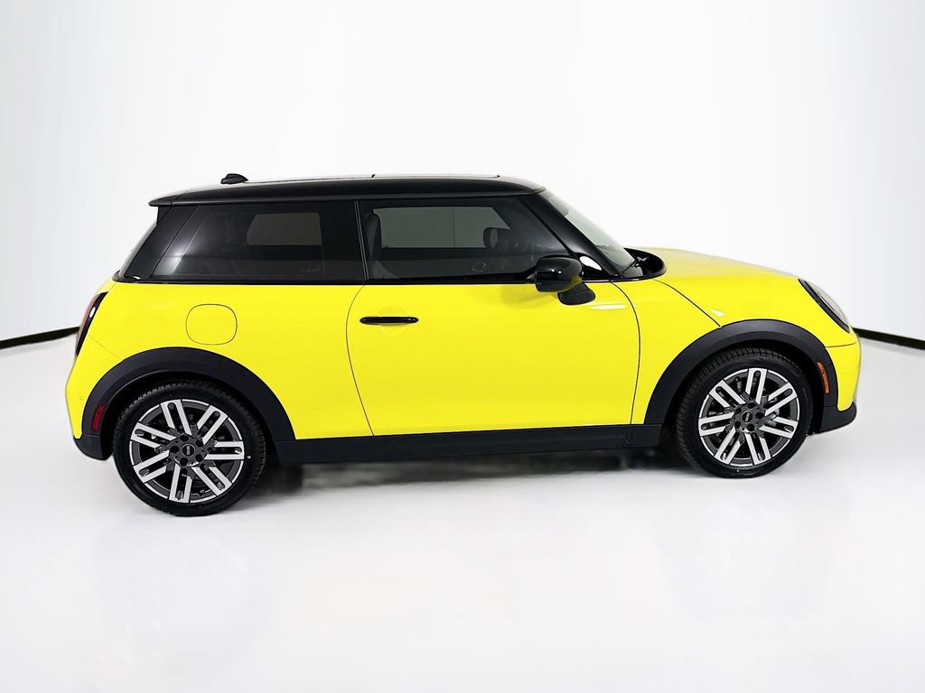 New 2026 MINI Cooper 2-Door Hardtop FWD image 4