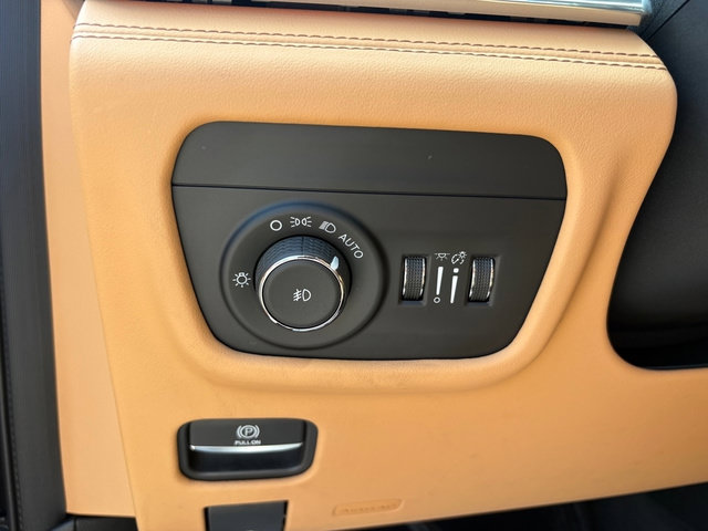 Used 2023 Jeep Grand Cherokee L Summit AWD/4WD image 25