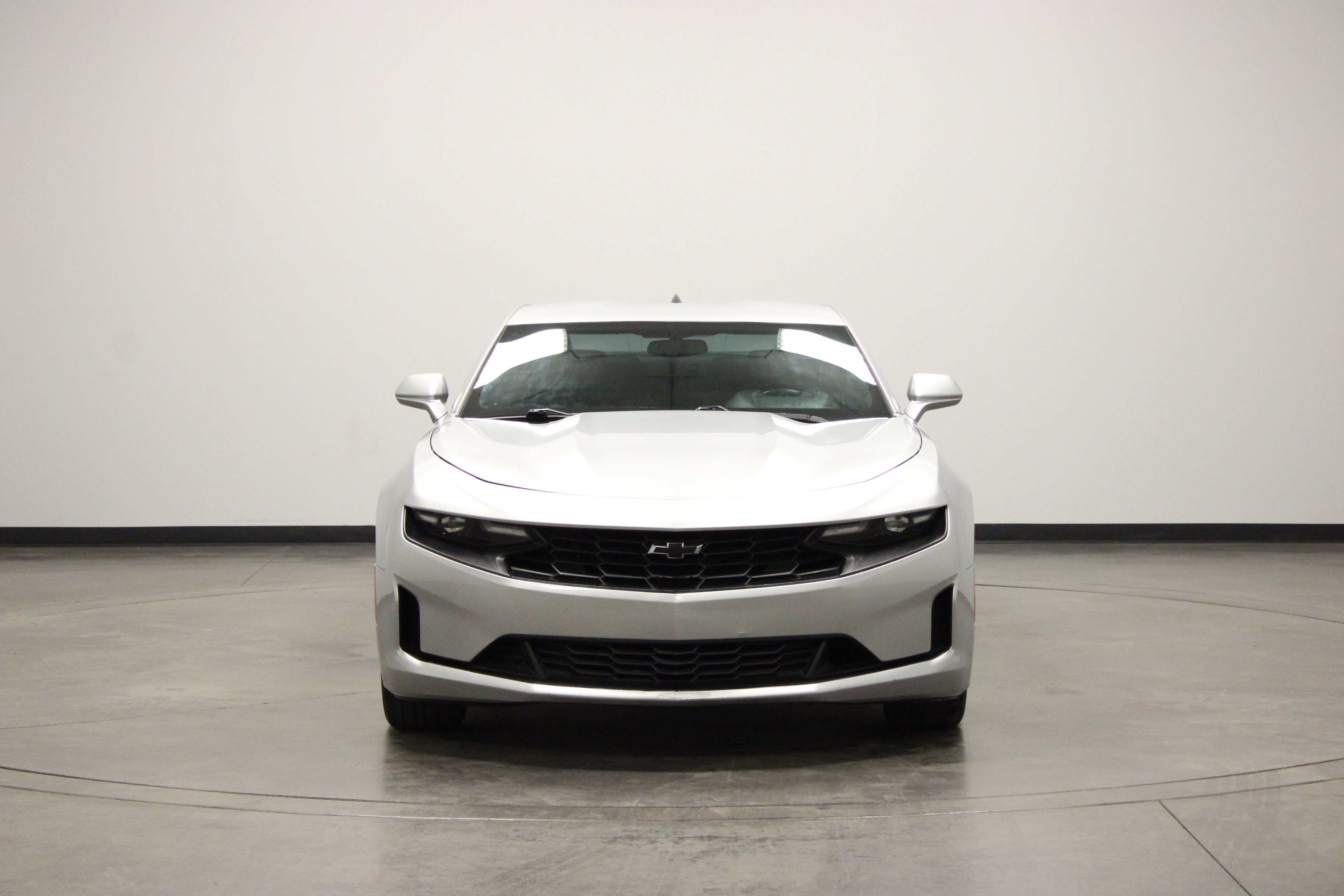 Used 2019 Chevrolet Camaro LS RWD image 3