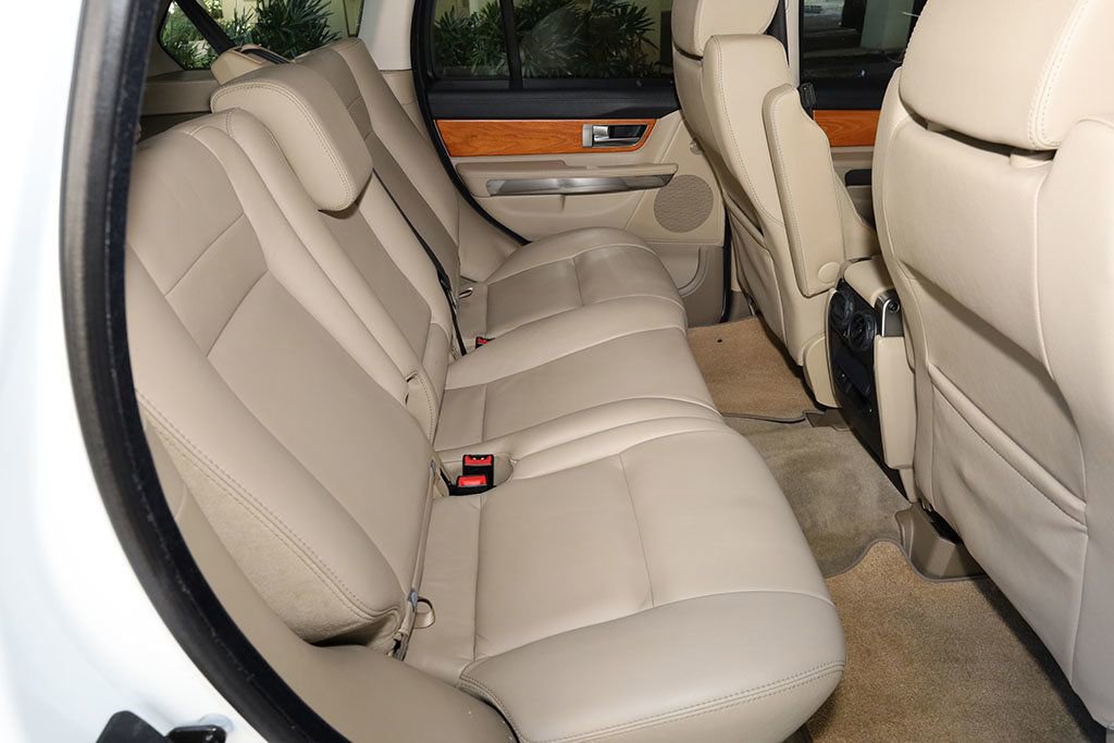 Used 2012 Land Rover Range Rover Sport HSE AWD/4WD image 8