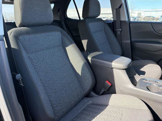 Used 2023 Chevrolet Equinox LT image 23