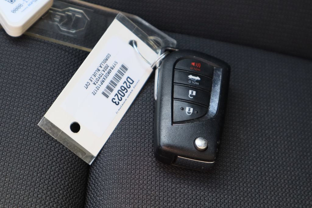 Used 2024 Toyota Corolla LE FWD image 30
