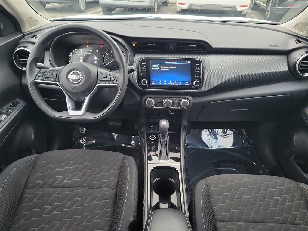 Certified 2023 Nissan Kicks SV image 9