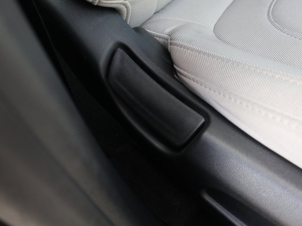 Used 2025 Hyundai Tucson SE image 31