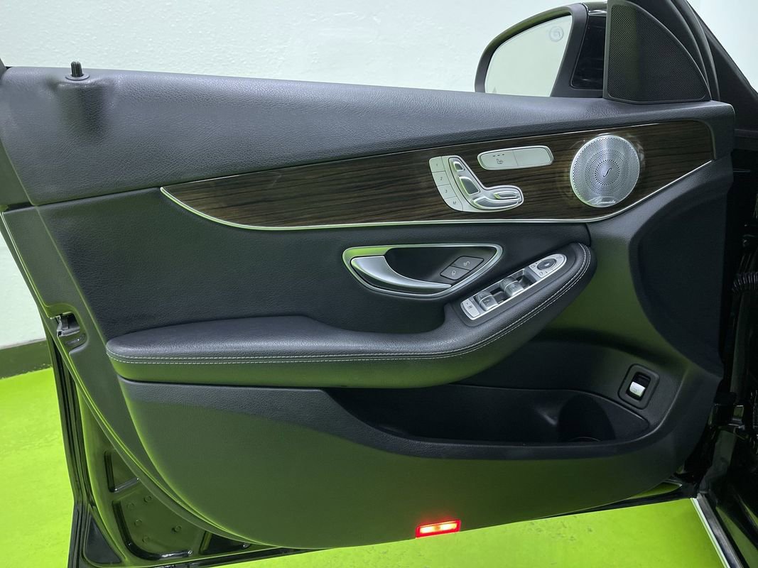 Used 2018 Mercedes-Benz C 300 4MATIC Sedan w/ Multimedia Package image 16