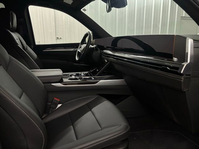Certified 2025 Cadillac Escalade Luxury image 6
