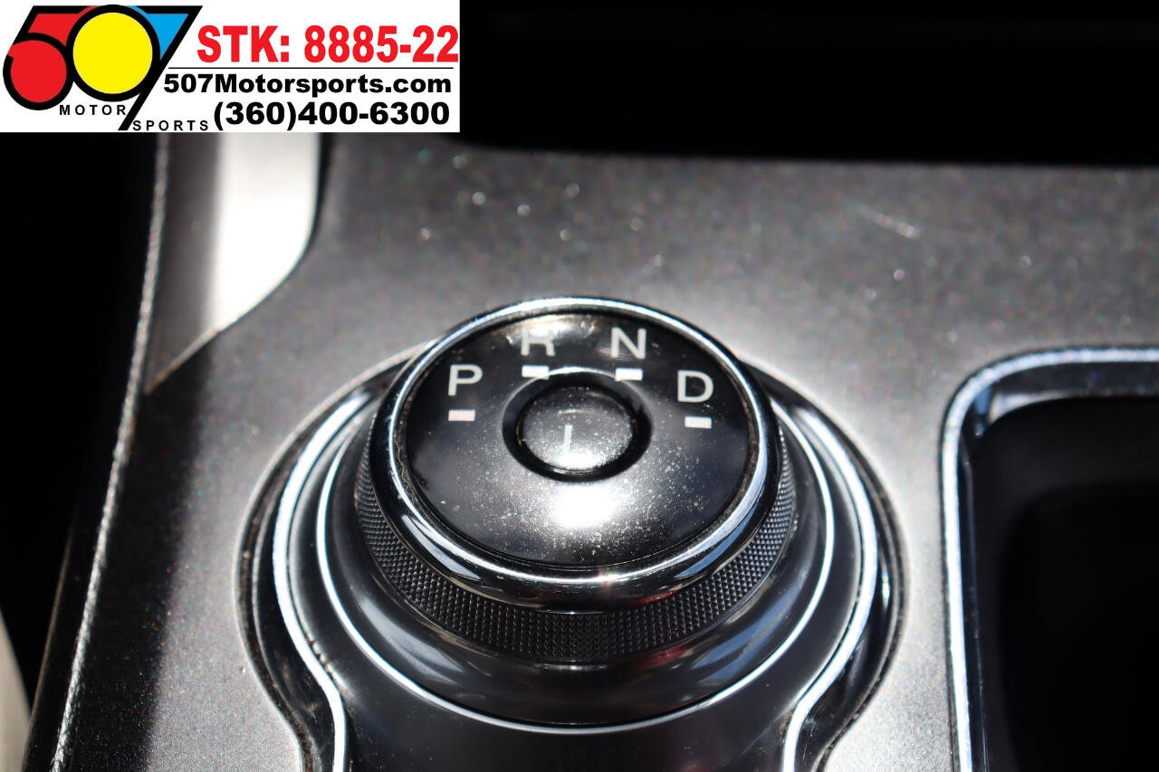 Used 2020 Ford Fusion SE image 17