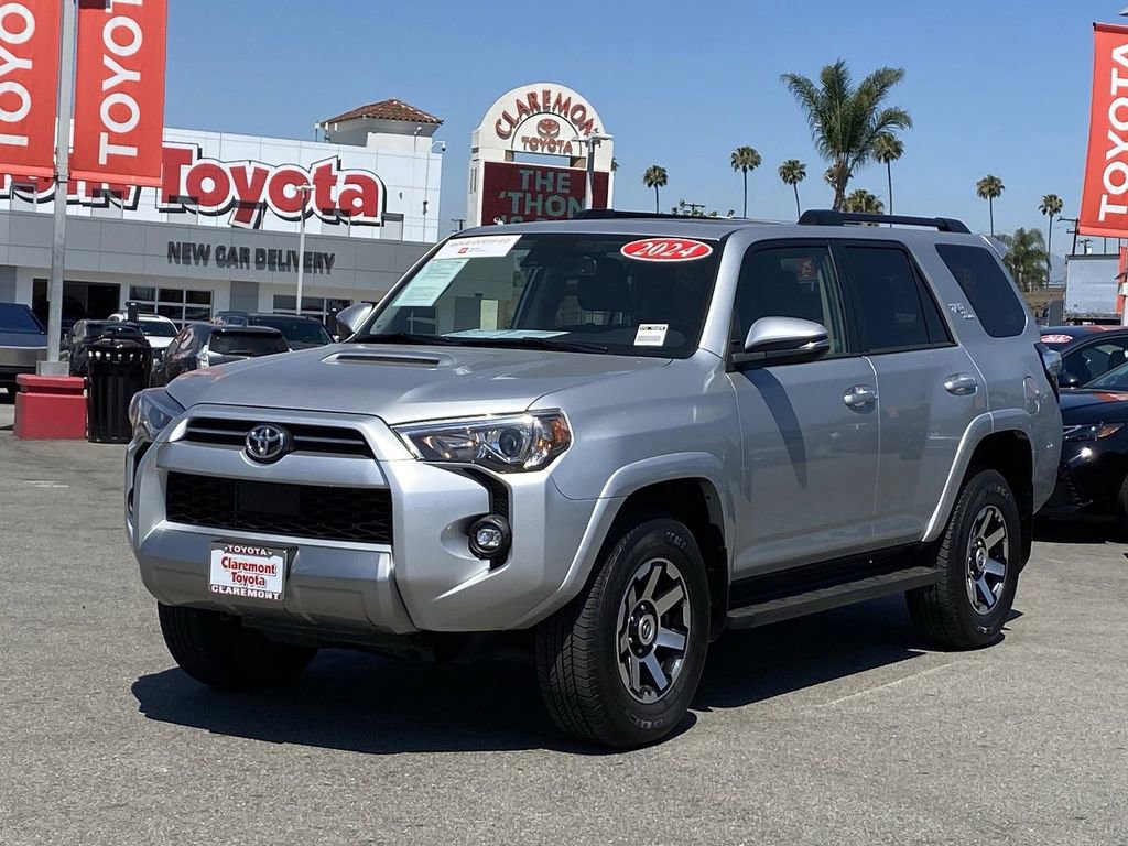 Certified 2024 Toyota 4Runner TRD Off-Road Premium w/ Moonroof Package AWD/4WD image 38