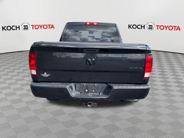 Used 2017 RAM 1500 Express w/ Black Ram 1500 Express Group image 7