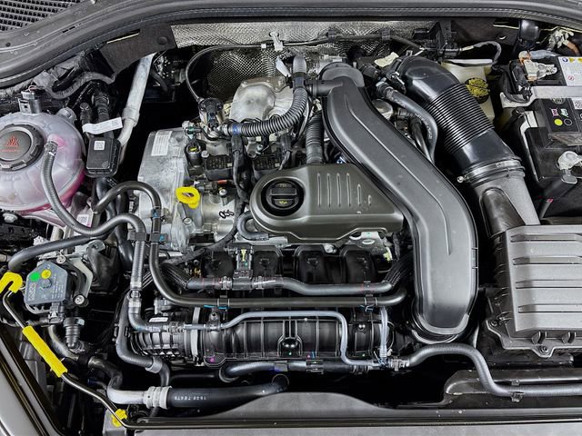 New 2026 Volkswagen Jetta SE FWD image 29