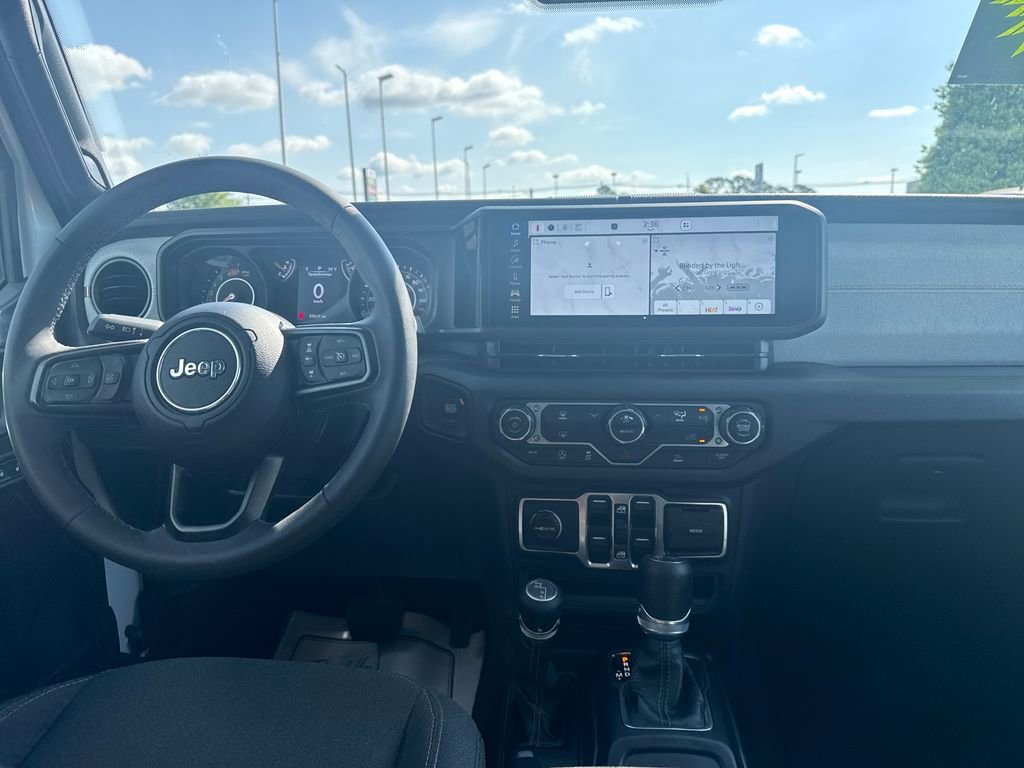 Used 2025 Jeep Wrangler Unlimited Sport AWD/4WD image 15