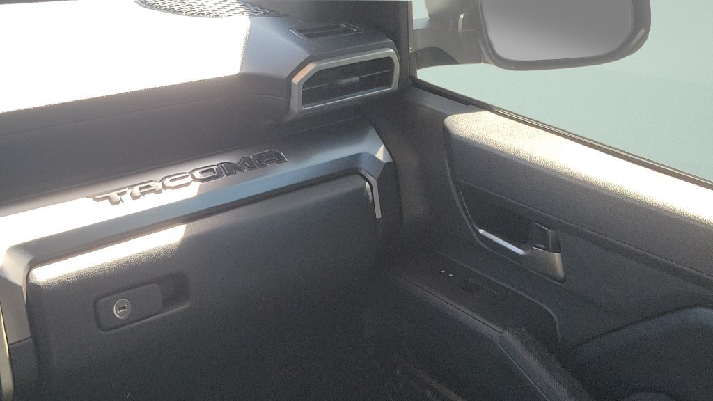 Used 2025 Toyota Tacoma TRD Sport RWD image 12