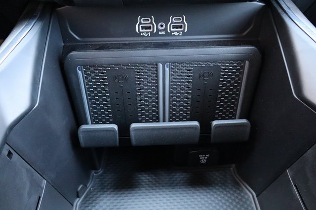 Used 2025 RAM 2500 Laramie w/ Sport Appearance Package image 29