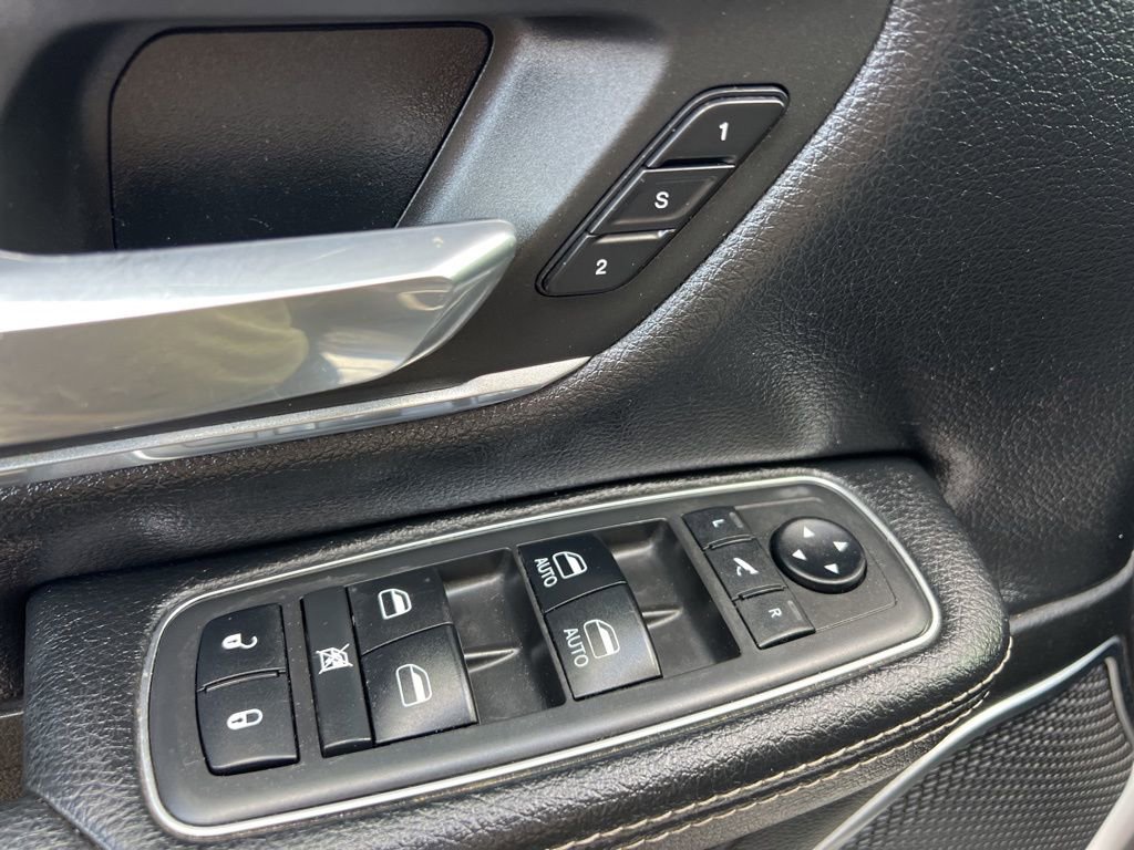 Used 2019 RAM 1500 Laramie image 24