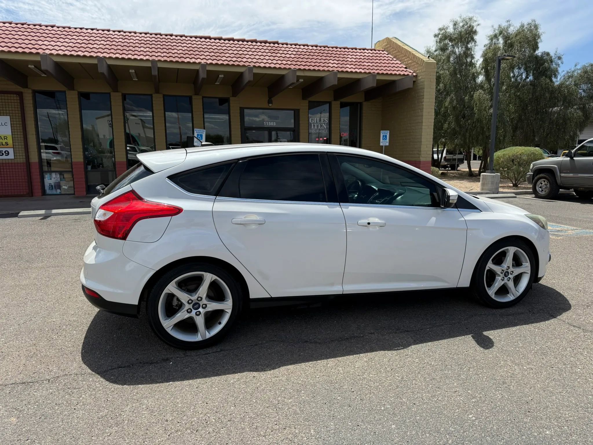 Used 2012 Ford Focus Titanium image 11