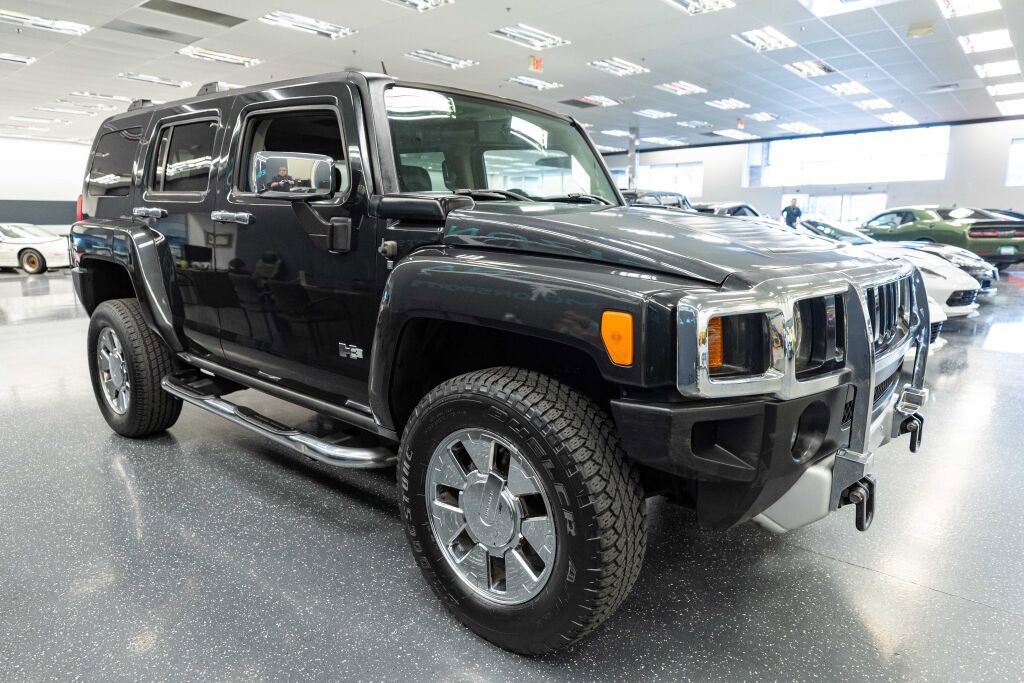 Used 2008 HUMMER H3 Alpha image 4