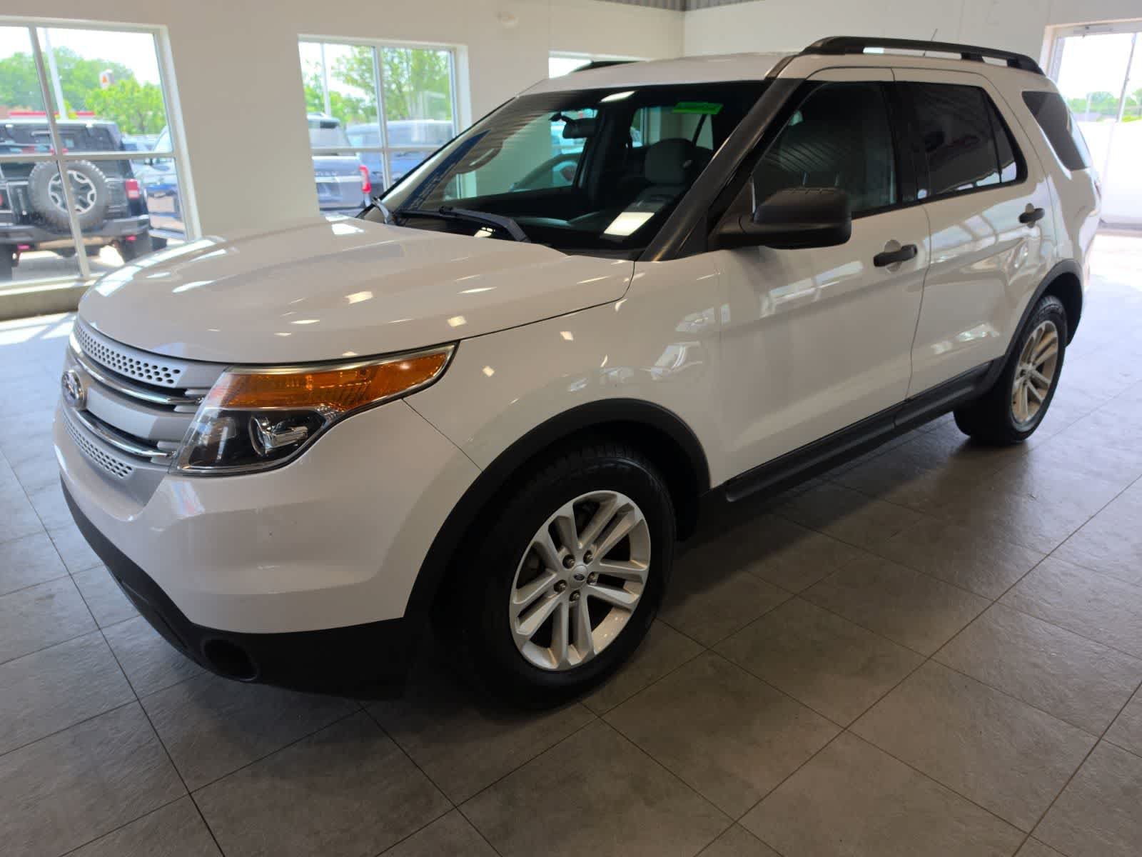 Used 2015 Ford Explorer FWD video 1