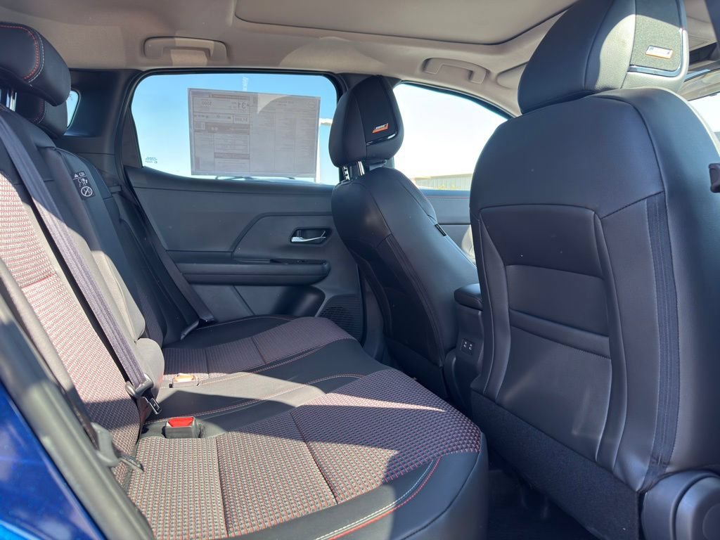 New 2026 Nissan Kicks SR w/ SR Premium Package FWD image 19