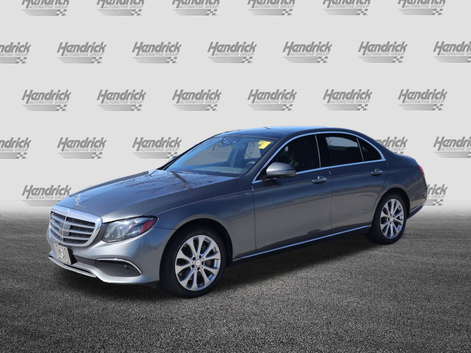 Used 2017 Mercedes-Benz E 300 4MATIC image 5