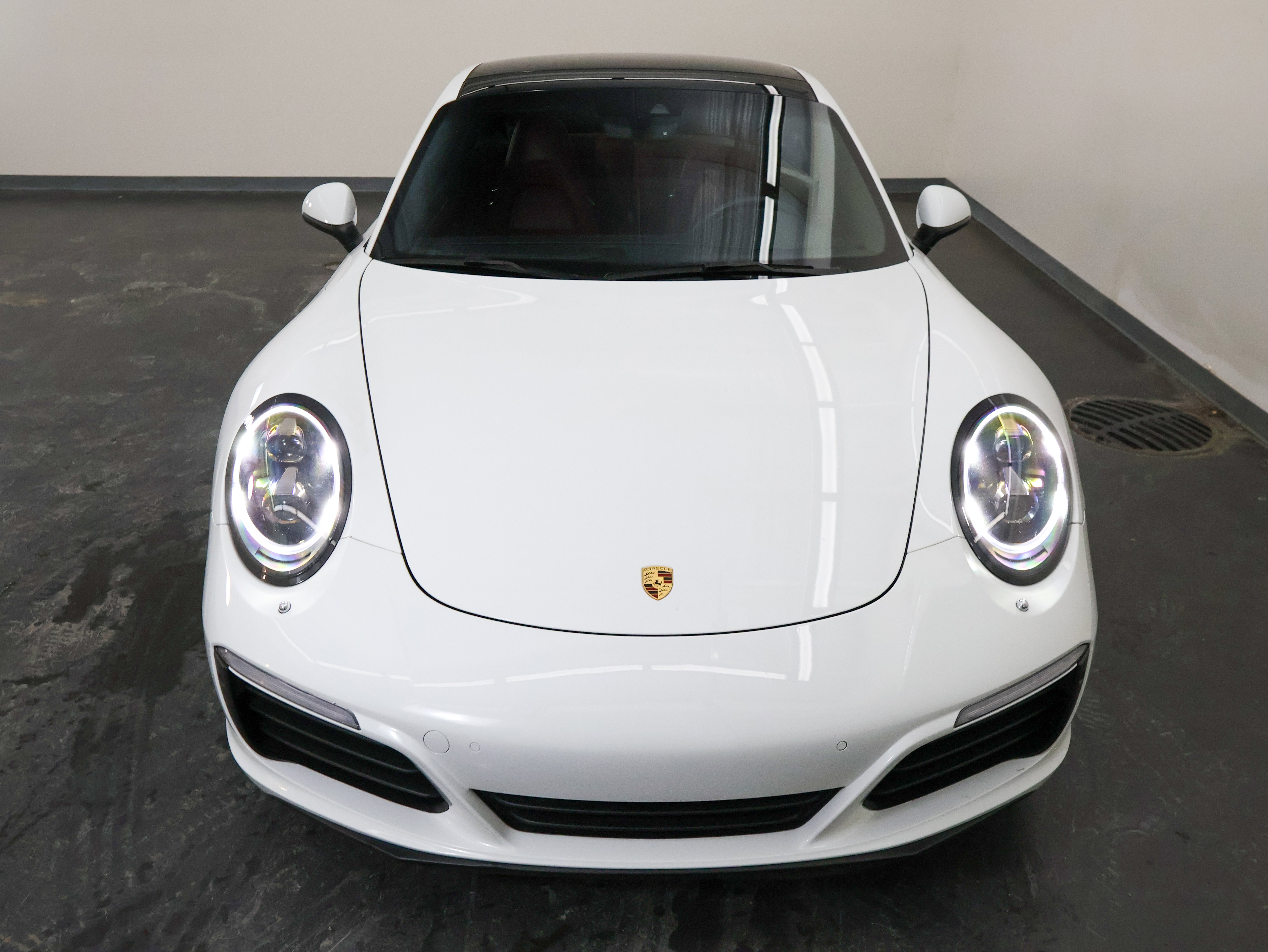 Used 2017 Porsche 911 Carrera S image 9