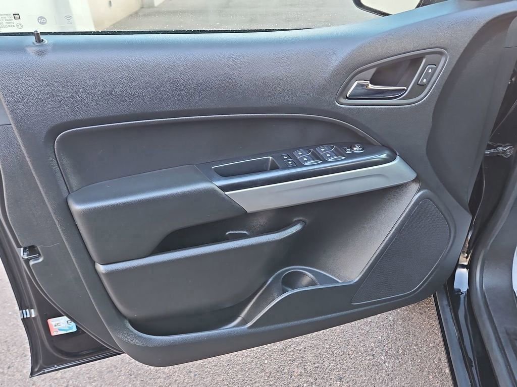 Used 2022 Chevrolet Colorado LT w/ LT Convenience Package image 13