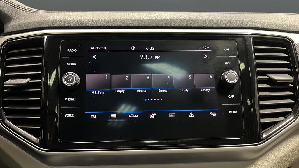 Used 2021 Volkswagen Atlas SEL Premium image 38