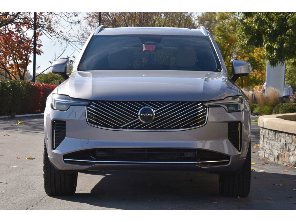 Certified 2026 Volvo XC90 B5 Plus image 9