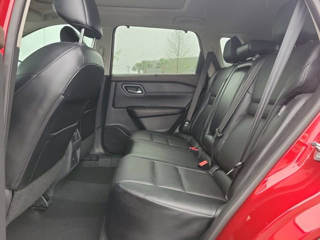 Used 2021 Nissan Rogue SV w/ Premium Package image 11