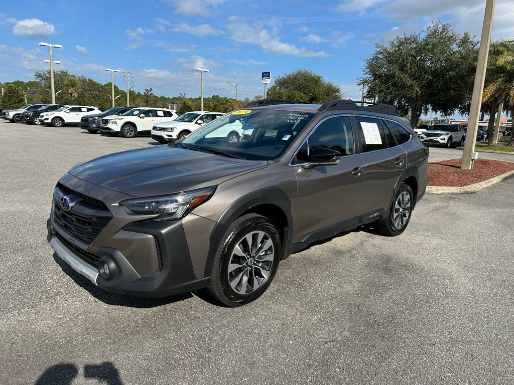 Used 2023 Subaru Outback Limited image 13