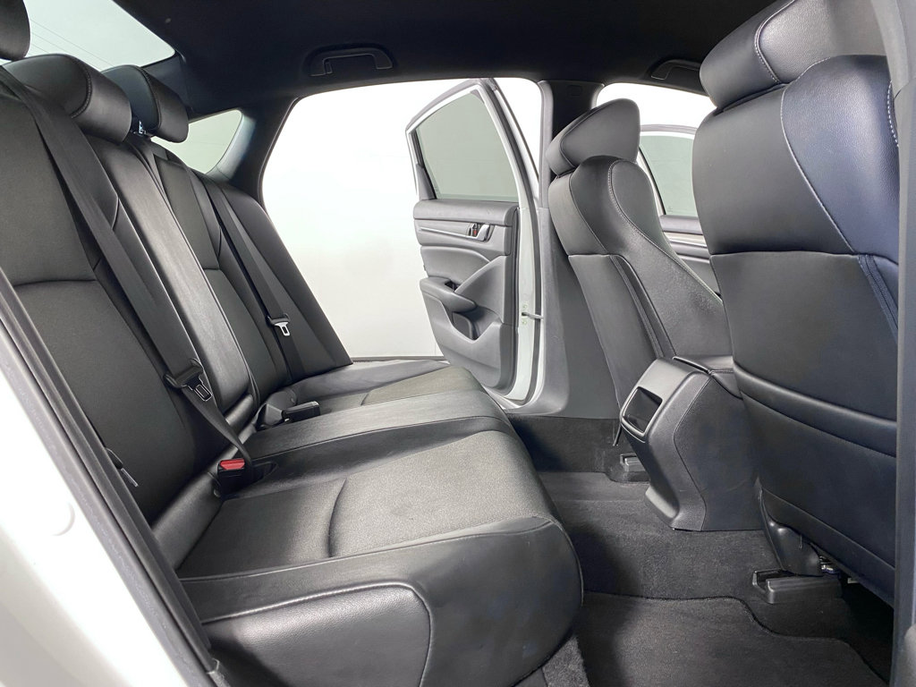 Used 2019 Honda Accord Sport image 12