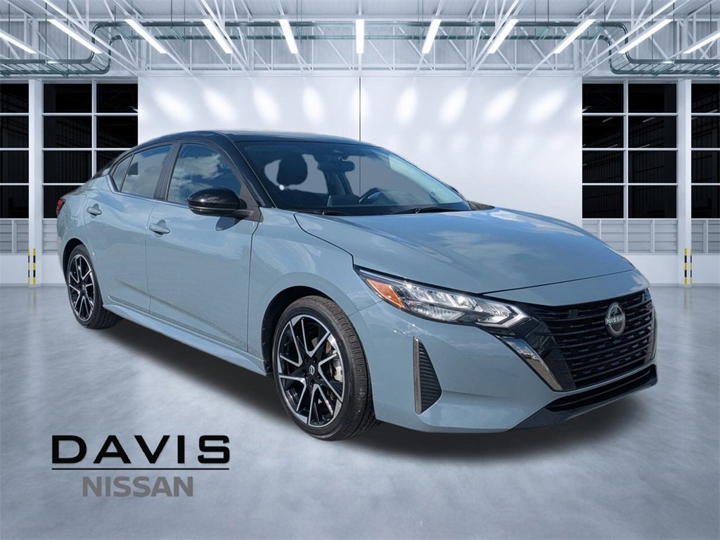 Used 2024 Nissan Sentra SR image 1