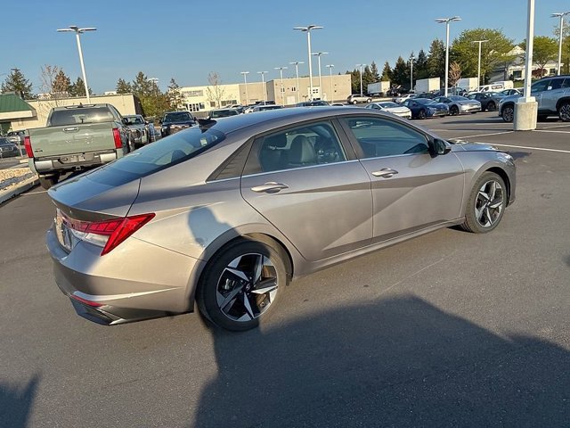 Used 2023 Hyundai Elantra Limited image 8