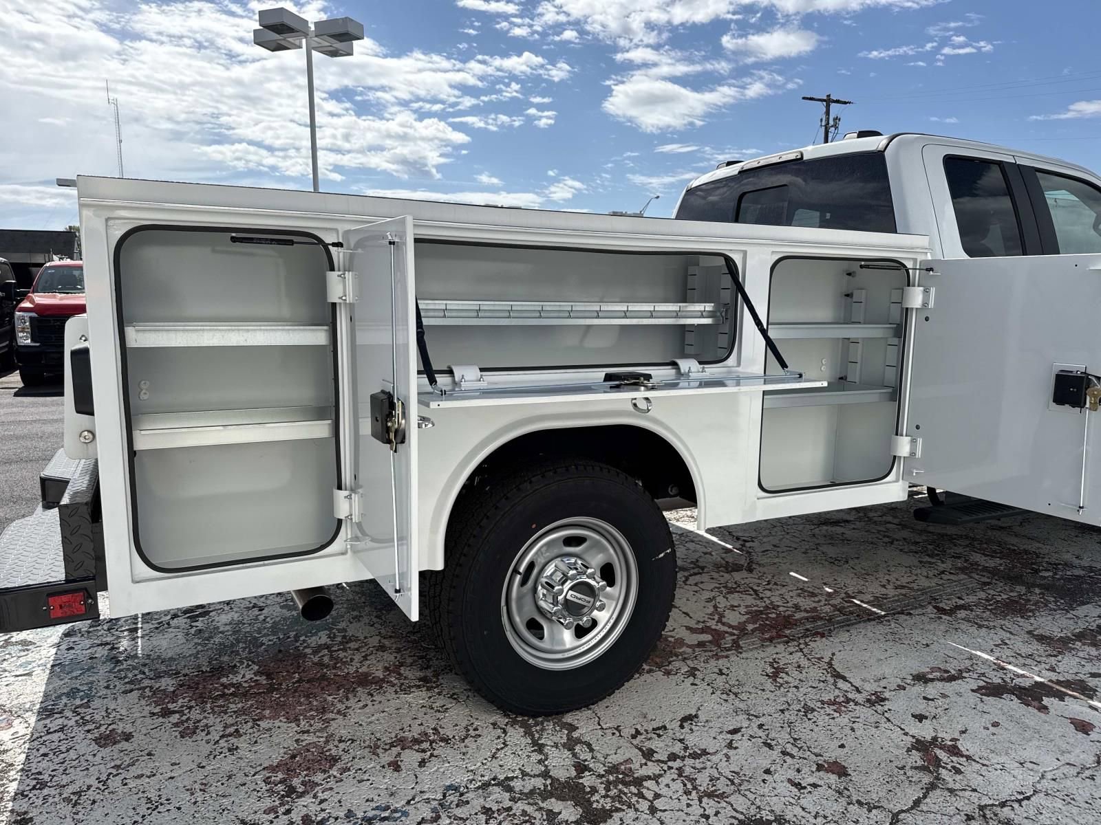 New 2025 Ford F350 XL w/ XL Chrome Package AWD/4WD image 12
