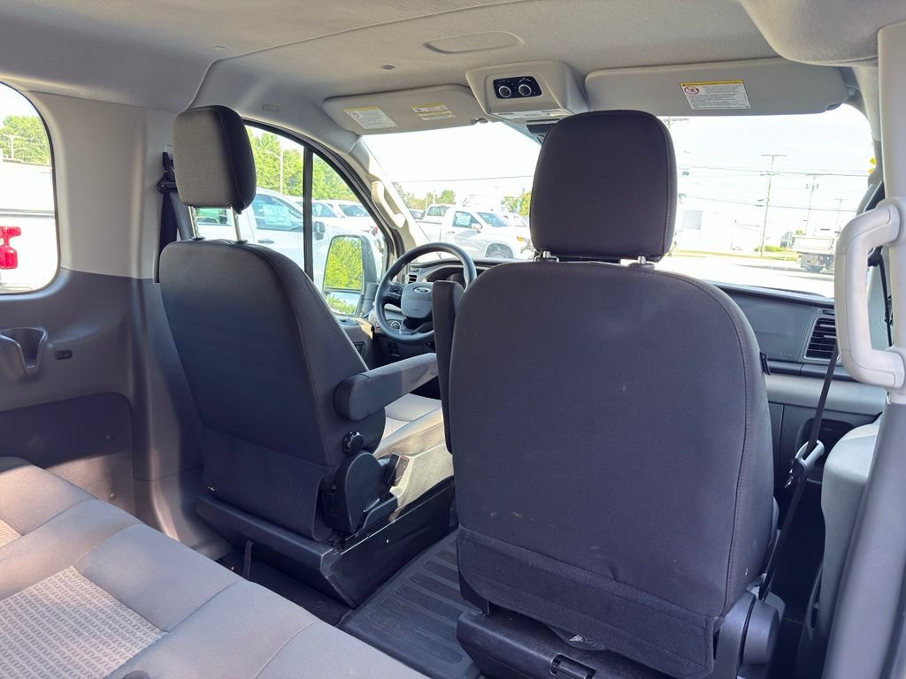 Used 2024 Ford Transit 350 XLT RWD image 30