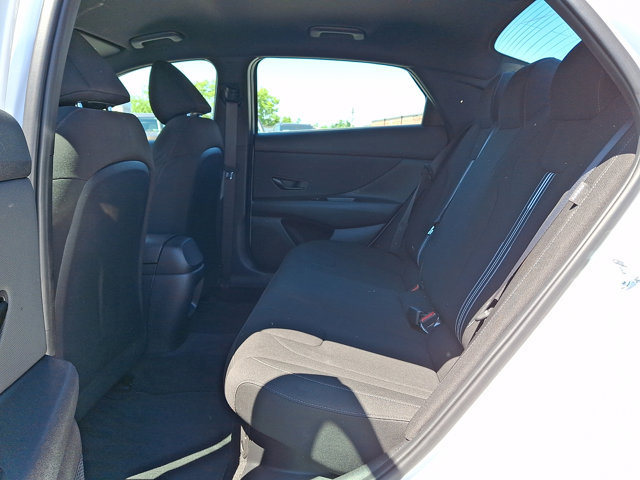 Certified 2025 Hyundai Elantra SEL FWD image 10