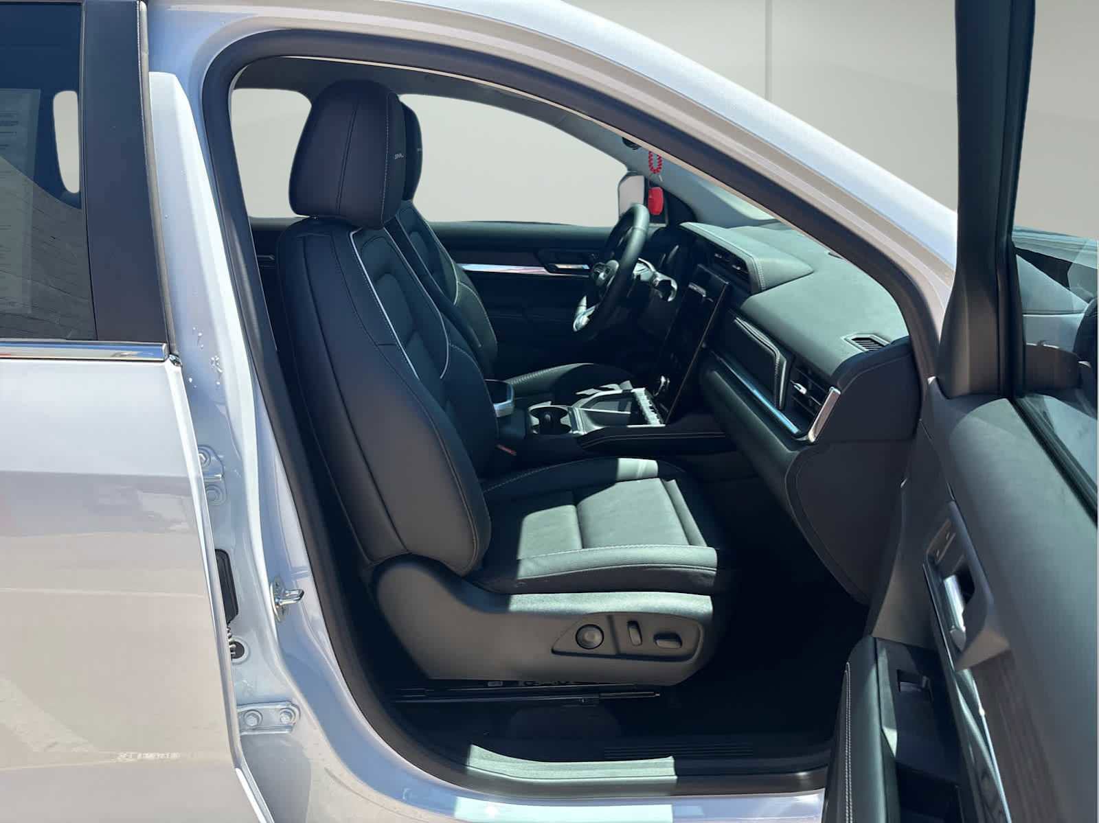Used 2026 GMC Terrain Denali AWD/4WD image 16