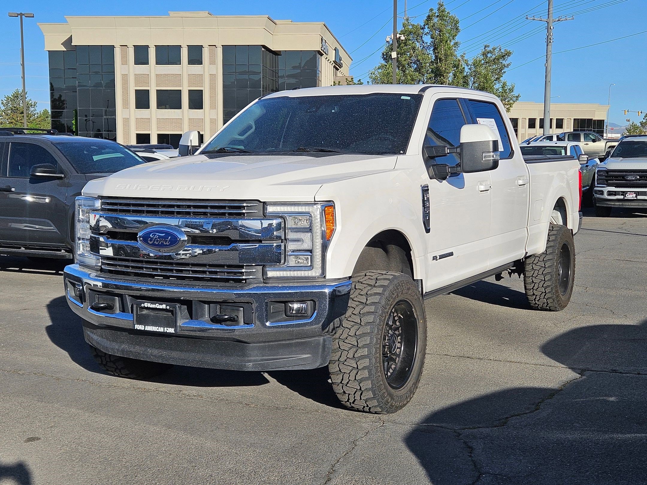 Used 2017 Ford F350 Lariat w/ Lariat Ultimate Package AWD/4WD image 10