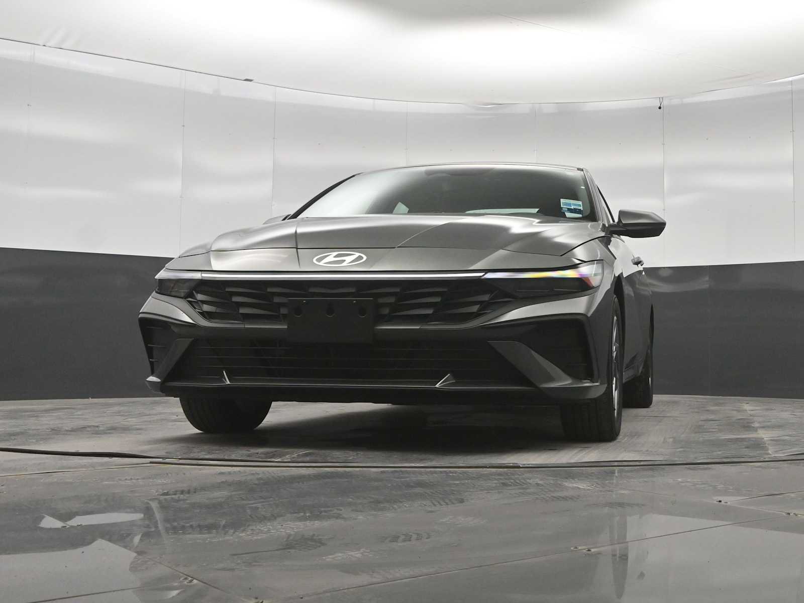 New 2026 Hyundai Elantra Hybrid FWD image 35
